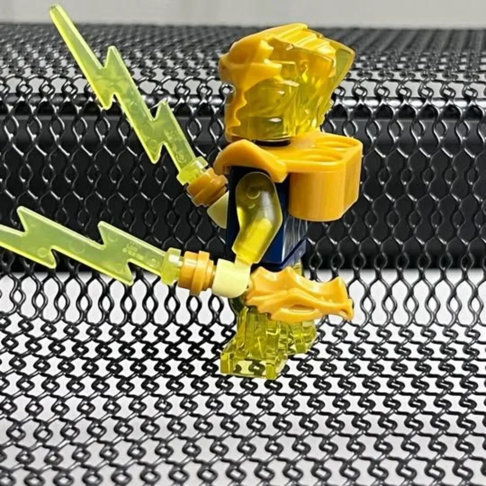 LEGO Ninjago Crystalized Golden Dragon Jay Minifigure